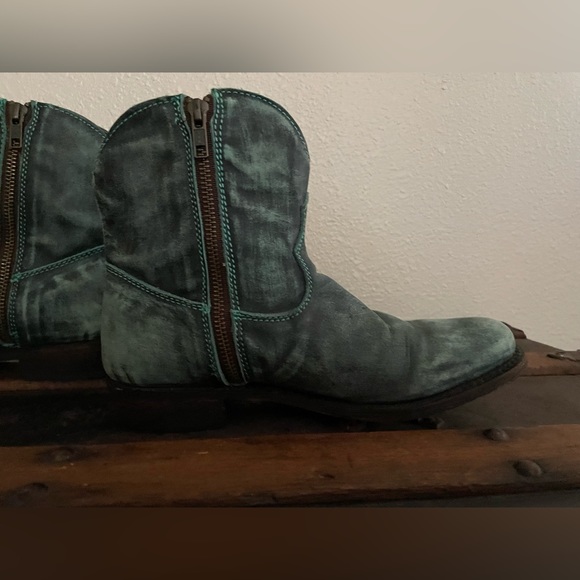 Independent Boot Company Darcy Turquoise Booties size 7 GC - Picture 6 of 14